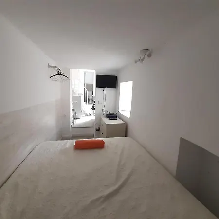 Апартаменты Cozy Flat Downtown Intendente And Graca 6 *